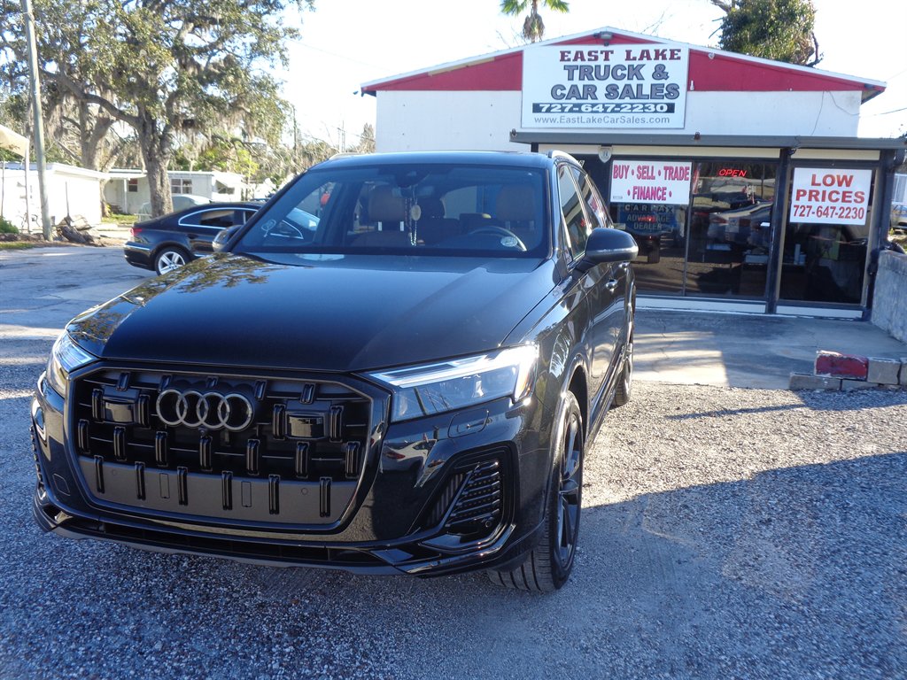 2025 Audi Q7 Premium Plus