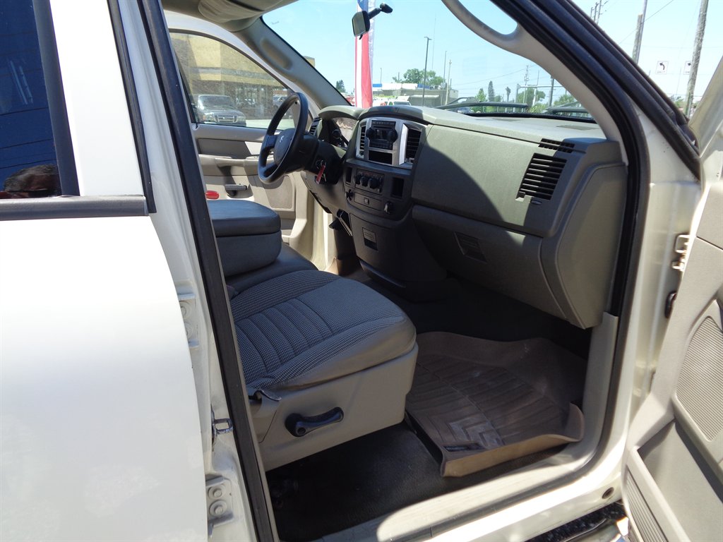 2008 Dodge Ram 1500 Pickup SLT - Photo 23