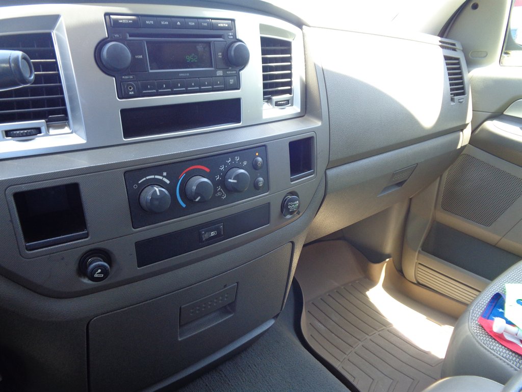2008 Dodge Ram 1500 Pickup SLT - Photo 19
