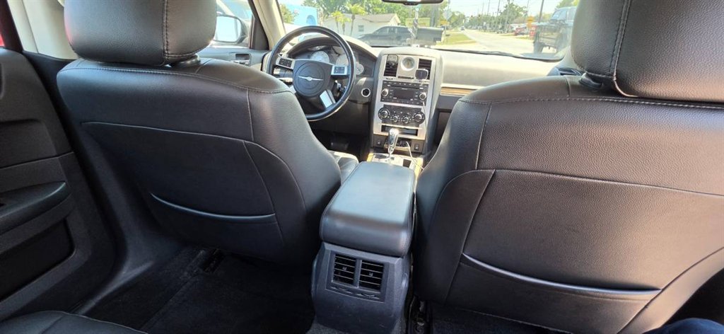 2008 Chrysler 300 Limited - Photo 17