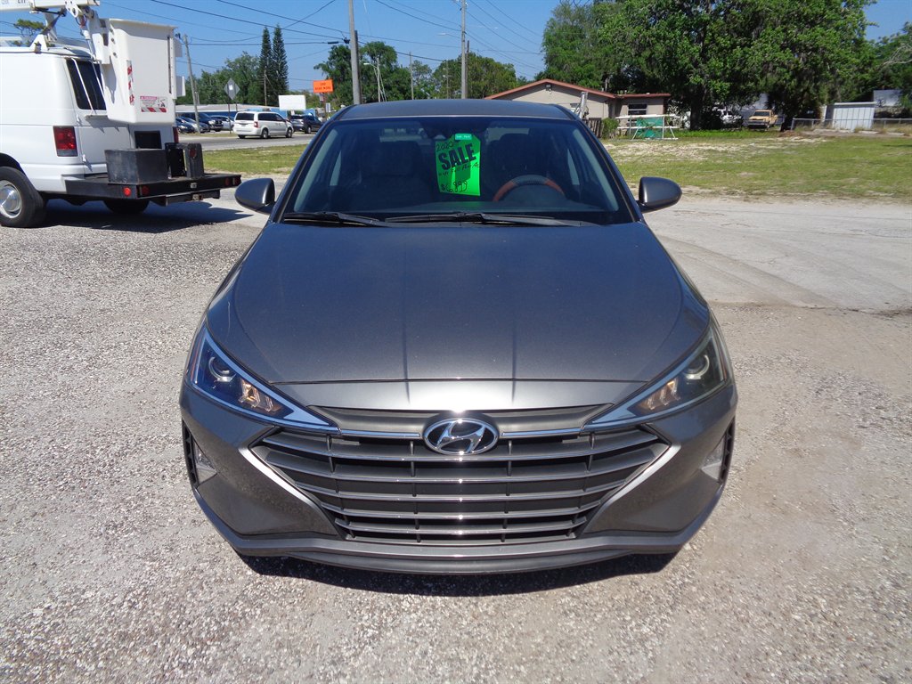 2020 Hyundai Elantra SE